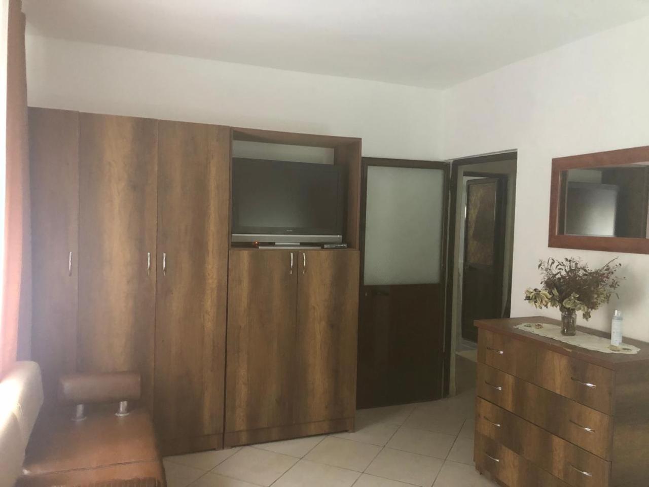 Cozzy Cottage Havens, In Center Of Tirana Exterior foto
